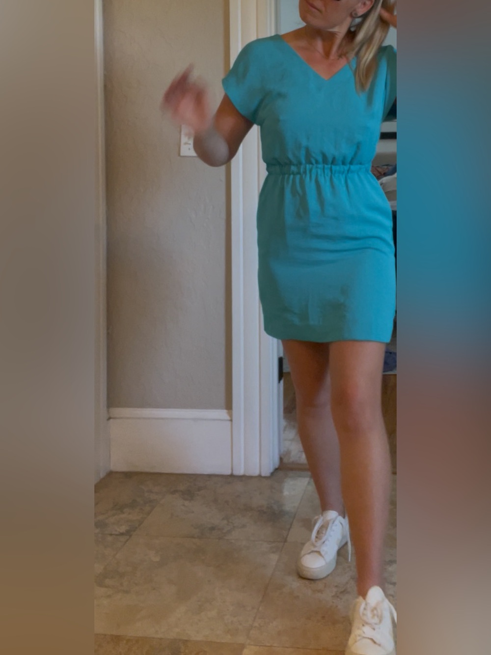BCBG dress like new sz S w pockets  blue dressy like reformation zara jcrew